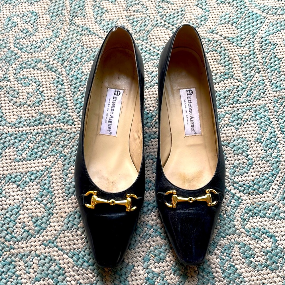 Etienne Aigner Black Pump Vintage leather